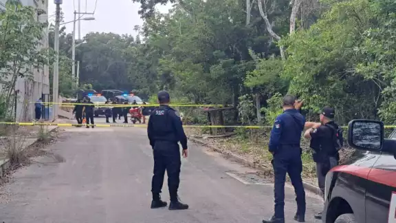 Se cree que la víctima sufrió un intento de asalto o se involucró en una riña Se cree que la víctima sufrió un intento de asalto o se involucró en una riña