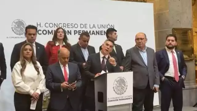 Alito Moreno, exgobernador de Campeche, justificó su reacción en el Senado contra Noroña.