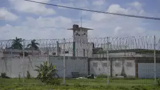 Cuatro reos continúan hospitalizados tras riña en cárcel de Campeche