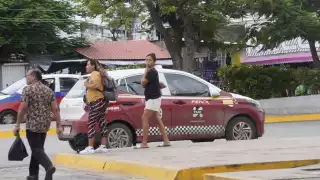 Campechanos acusan a taxistas de no respetar nuevas tarifas