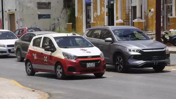 Taxistas urgen autoridad local ante desaparición de Dirección de Vialidad