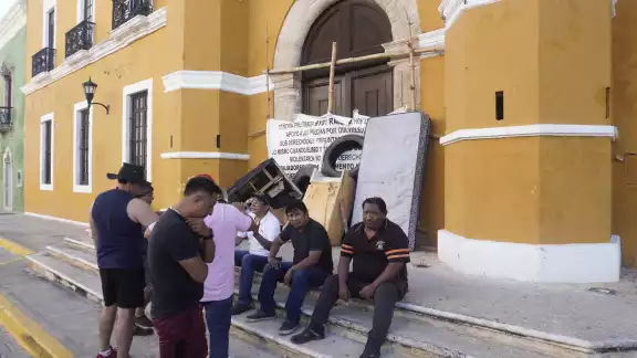 La alcaldía capitalina enfrenta unas seis mil querellas de índole laboral. La alcaldía capitalina enfrenta unas seis mil querellas de índole laboral.