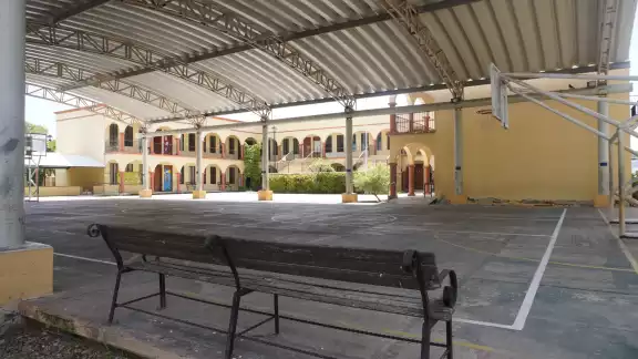 La mayoría de los albergues son escuelas, donde el riesgo de inundaciones es menor. La mayoría de los albergues son escuelas, donde el riesgo de inundaciones es menor.