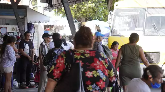 De febrero del 2024 al mismo mes de este año se registró un recorte extraordinario del 9.25 por ciento de los puestos de trabajo en empresas e instituciones del Estado.