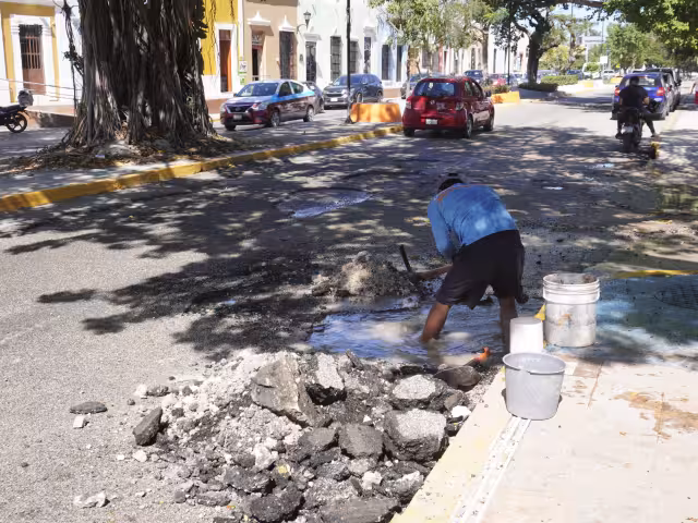 Mientras la red está en pésimas condiciones y la ciudadanía padece desabasto, los recursos no se justifican