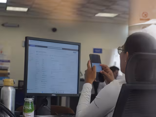 Fraudes por WhatsApp, llamadas y correos: cómo protegerte y denunciar