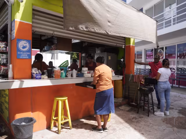 Piden a la CFE que les avise