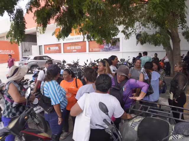 Mujeres despedidas de Goverdi siguen sin empleo pese a recibir liquidación