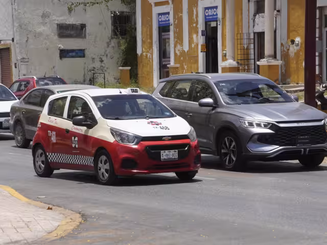 Taxistas urgen autoridad local ante desaparición de Dirección de Vialidad