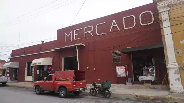 Las últimas lluvias dejaron muchas filtraciones de agua y encharcamientos en los alrededores
