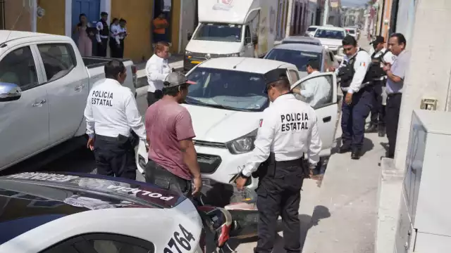 Vehículos afectados por choque múltiple llegan a acuerdo de seguros