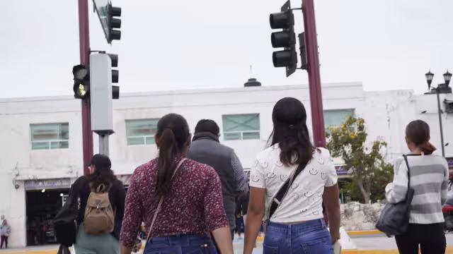 Se avanza en la movilidad y los semáforos, que ya son inteligentes.