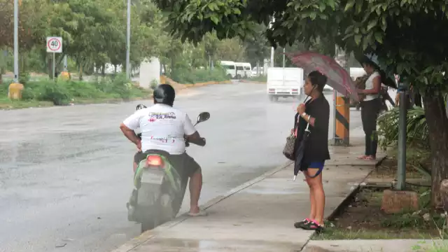 Debido a la probabilidad de lluvias, se recomienda salir con paragauas o impermeable