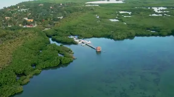 Arquitectos advierten que el Gobierno busca controlar y aislar a la población local; Tulum ya mostró ese claro autoritarismo Arquitectos advierten que el Gobierno busca controlar y aislar a la población local; Tulum ya mostró ese claro autoritarismo