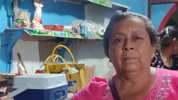 Mireya Changs, una de las locatarias perjudicadas Mireya Changs, una de las locatarias perjudicadas