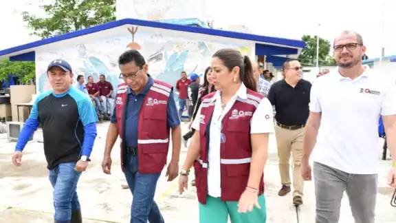 Carlos Gorocica Moreno, Secretario de Educación de Quintana Roo, recorre escuelas afectadas Carlos Gorocica Moreno, Secretario de Educación de Quintana Roo, recorre escuelas afectadas
