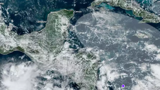 La Península de Yucatán se prepara para un fin de semana lluvioso con una alta probabilidad de formación de un ciclón tropical en el Mar Caribe