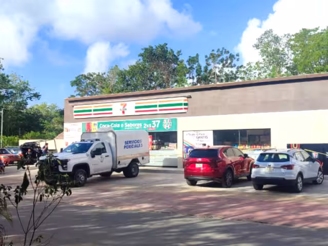 El 6 de junio encontraron el cuerpo en la bodega del negocio, con varias puñaladas. Hay dos detenidos, uno de ellos, menor.