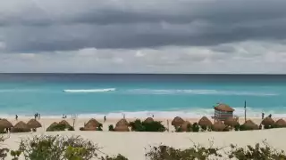 ¿Cuánto cuesta un taxi del aeropuerto de Cancún a la playa más bonita de la Zona Hotelera?