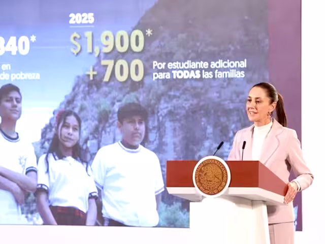 Claudia Sheinbaum: Padres de familia de Cancún esperan cumplimiento de becas