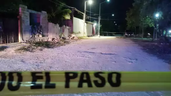 Debido a sus heridas, fue trasladada a un hospital Debido a sus heridas, fue trasladada a un hospital