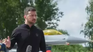 Zelensky celebra llegada de aviones F-16 a Ucrania: Un nuevo capítulo en la defensa aérea