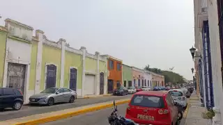 Humo de incendios en Campeche nubla el cielo