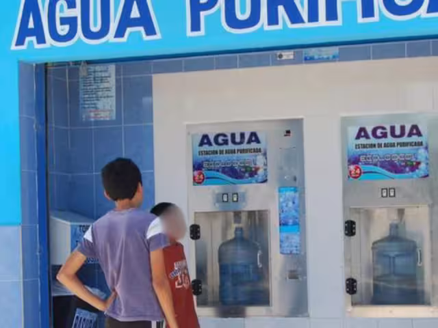 Encontraron bacterias en el agua