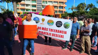 Taxistas de Carmen buscan amparo federal para detener a los pochimóviles y evitar competencia desleal