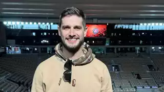 Adrián Marcelo muestra su apoyo a los migrantes en Los Ángeles, tras la ola de protestas  