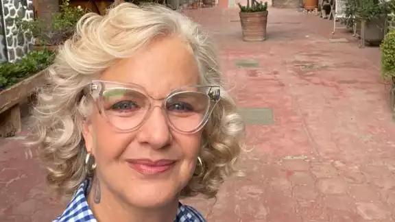¿Mamá de Gala Montes se gasto el dinero que le pagó Adrián Marcelo en un arreglo estético?