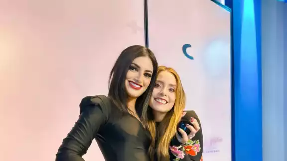 Ella es Charlotte Lascuráin, la influencer que amenazó a Mr. Doctor