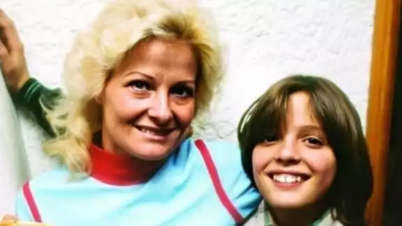 Aseguran que Luis Miguel ha visto a su mamá Marcela Basteri en Argentina