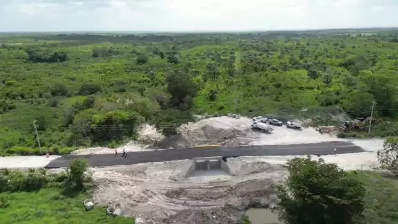 La obra es clave para evitar el aislamiento de la comunidad en temporadas de lluvias intensas.