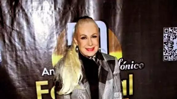 Laura Zapata revela que fue a visitar la tumba de Ernestina Sodi
