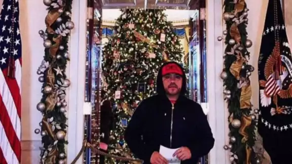 Ángel del Villar rompe el silencio sobre su relación con Gerardo Ortiz y su caso en Estados Unidos Ángel del Villar rompe el silencio sobre su relación con Gerardo Ortiz y su caso en Estados Unidos