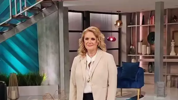 Erika Buenfil revela que tenía un plan para volver a ver a Luis Miguel