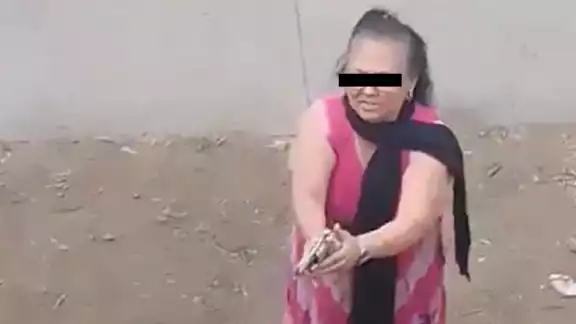 ¿Quién es Doña Carlota, la abuelita que disparó a familia en Chalco y ahora tiene su 'corrido'?