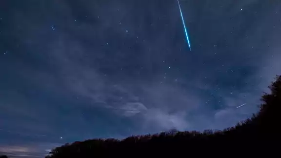 Estos días podrás disfrutar de la lluvia de meteoros Líridas y de Eta Acuáridas