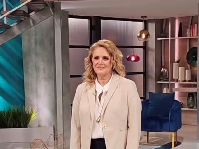 Erika Buenfil revela que tenía un plan para volver a ver a Luis Miguel