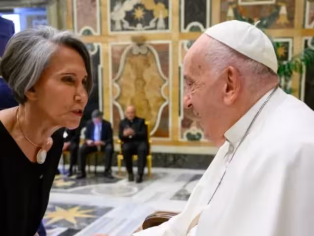 Así fue el encuentro de Florinda Meza con el papa Francisco en el Vaticano