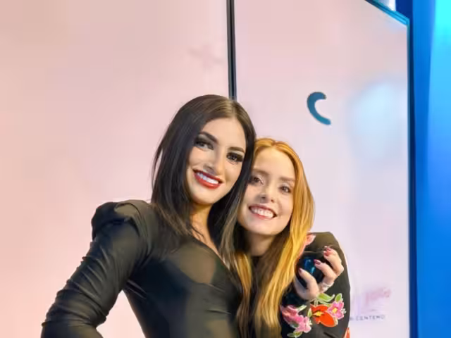 Ella es Charlotte Lascuráin, la influencer que amenazó a Mr. Doctor