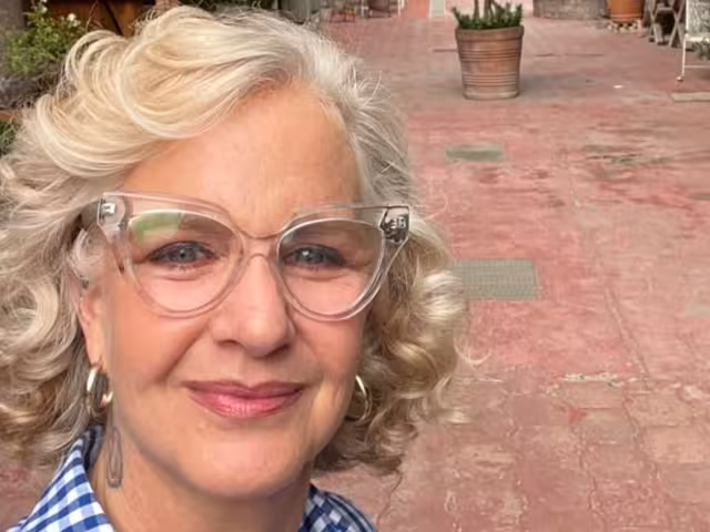 ¿Mamá de Gala Montes se gasto el dinero que le pagó Adrián Marcelo en un arreglo estético?