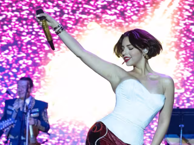 ¿Ángela Aguilar le hizo un amarre a Christian Nodal y por eso están juntos?