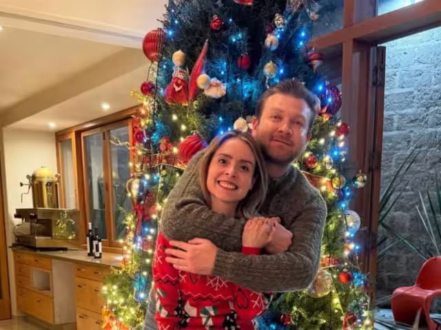 Esposo de Maryfer Centeno le celebra su cumpleaños en medio de la polémica