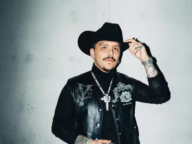 Christian Nodal enfrenta una fuerte demanda por parte de su disquera y podría perder sus éxitos