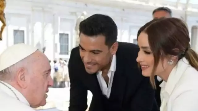 Carlos Rivera recordó que el papa Francisco bendijo su matrimonio con Cynthia Rodríguez