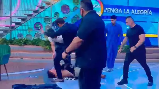 Alberto del Río ‘El Patrón’ se pelea en el foro de ‘Venga La Alegría’ en vivo, la productora lo corrió