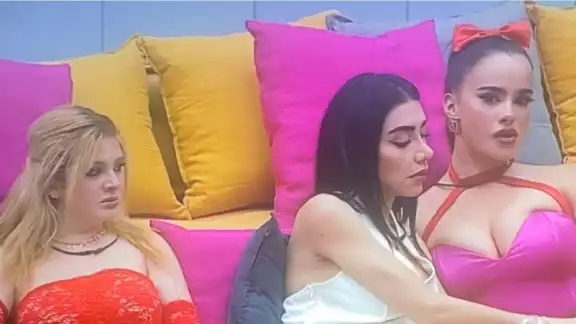 Karime y Gala aseguran que Briggitte está distante y hostil por el Cuarto Tierra