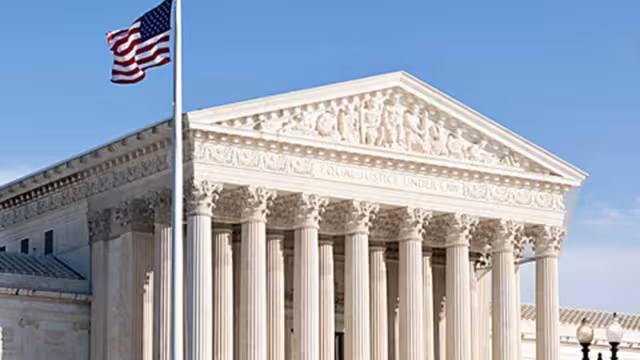 Corte Suprema de EU anula restricción de accesorio que convierte armas en ametralladoras